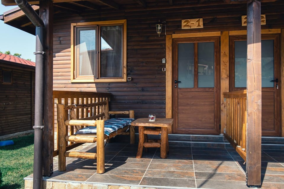 Property building, Balcony/Terrace