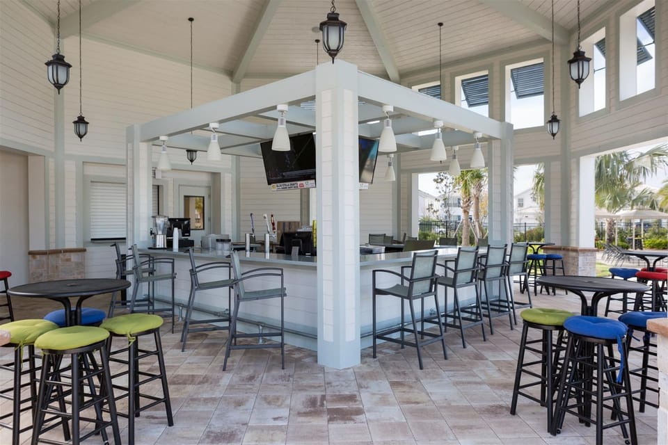 Restaurant/places to eat, Restaurant/places to eat