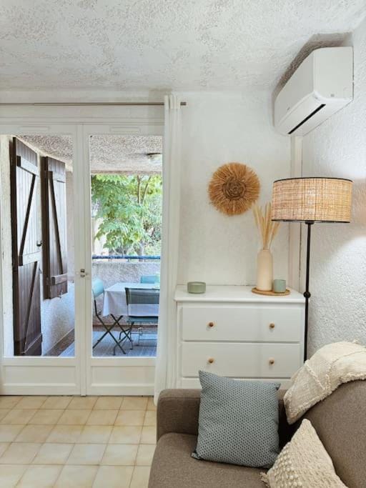 T2 4 personnes proche des plages Apartment in Saint-Raphael