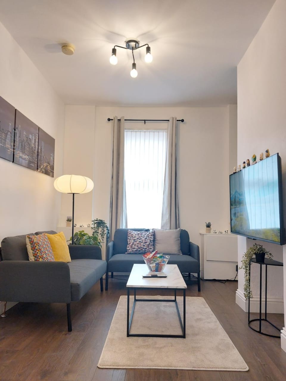 Communal lounge/ TV room, TV and multimedia, Living room