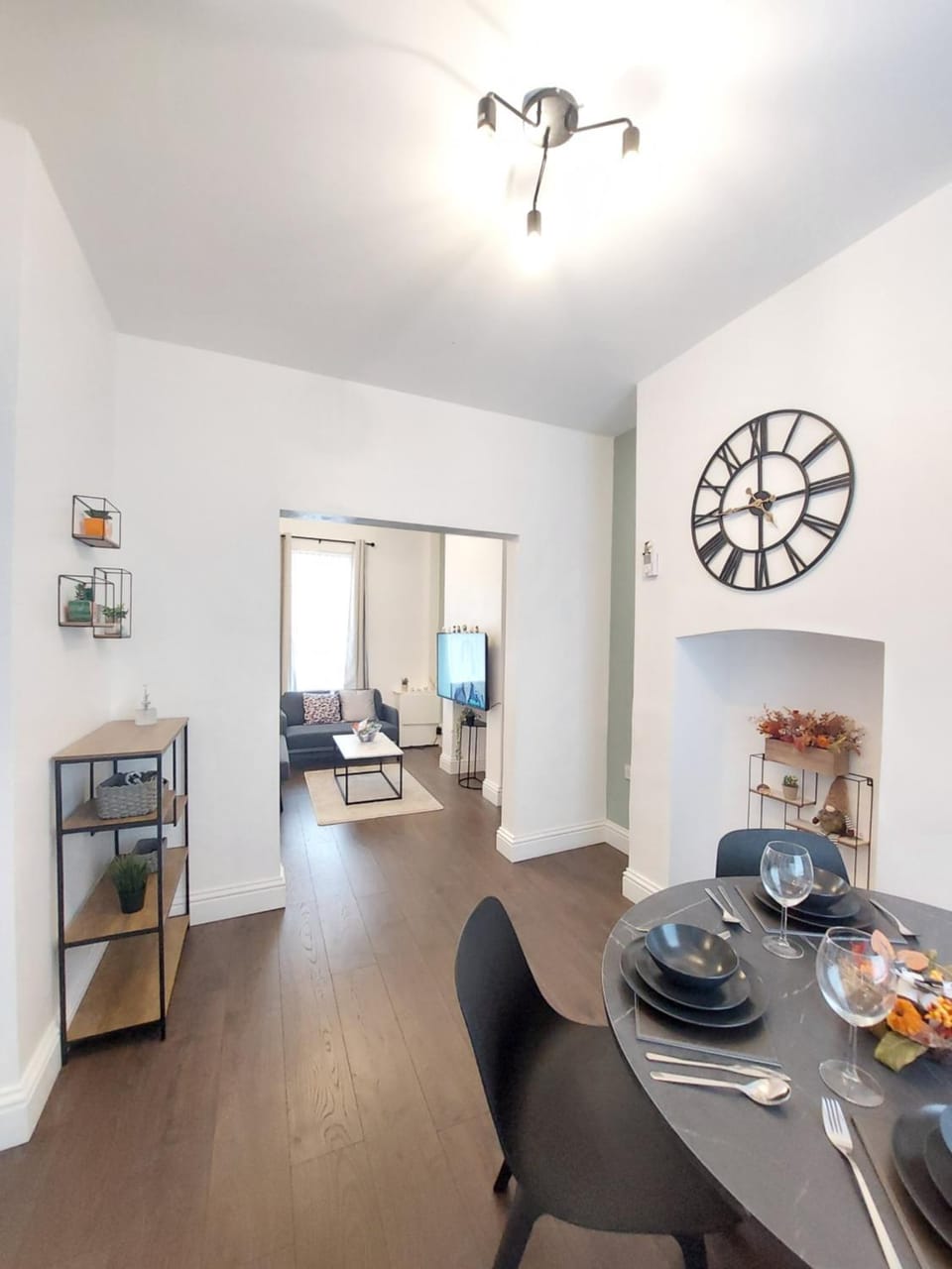 Living room, Seating area, Dining area