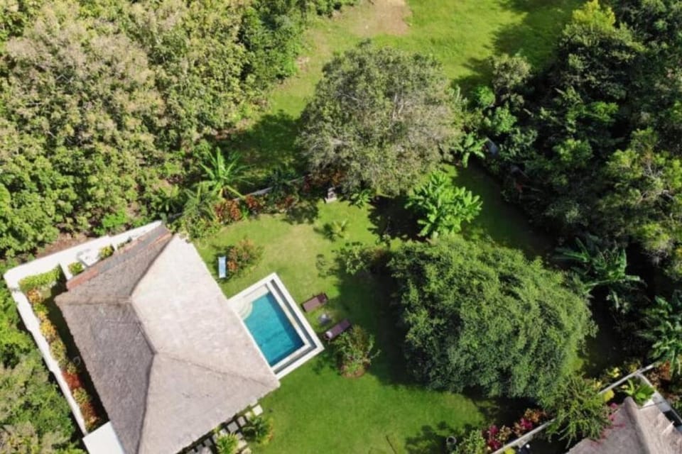 Manava Villa - 2 bd, infinity pool & tropical garden - Uluwatu Villa in Bali