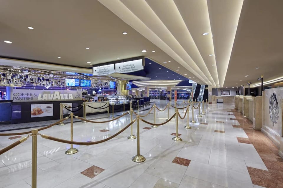 Coffee/tea facilities, Seating area