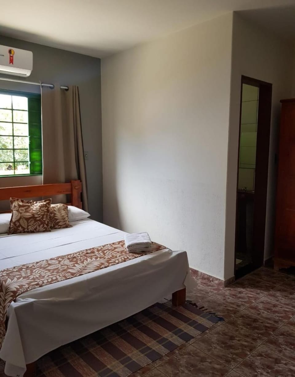 Bed, Bathroom