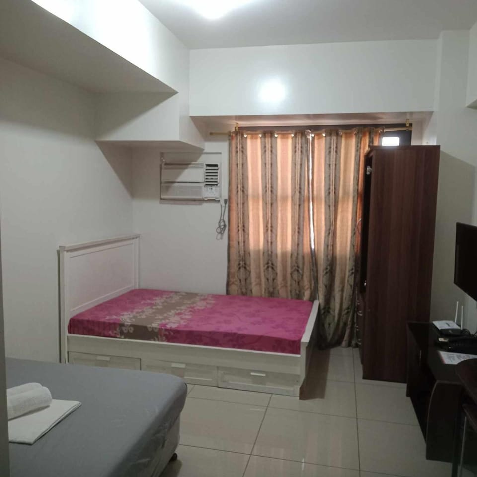CEBU BUDGET STAY at HORIZONS 101 by Coleen Bedsit Apartment in Lapu-Lapu City