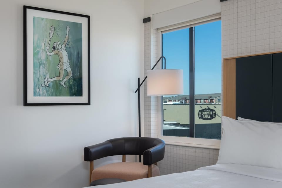 Seating area, Bedroom