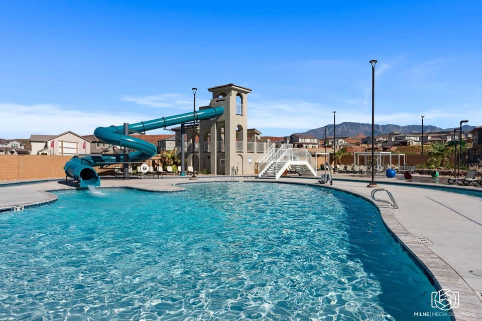 The One by the Pool home House in Washington