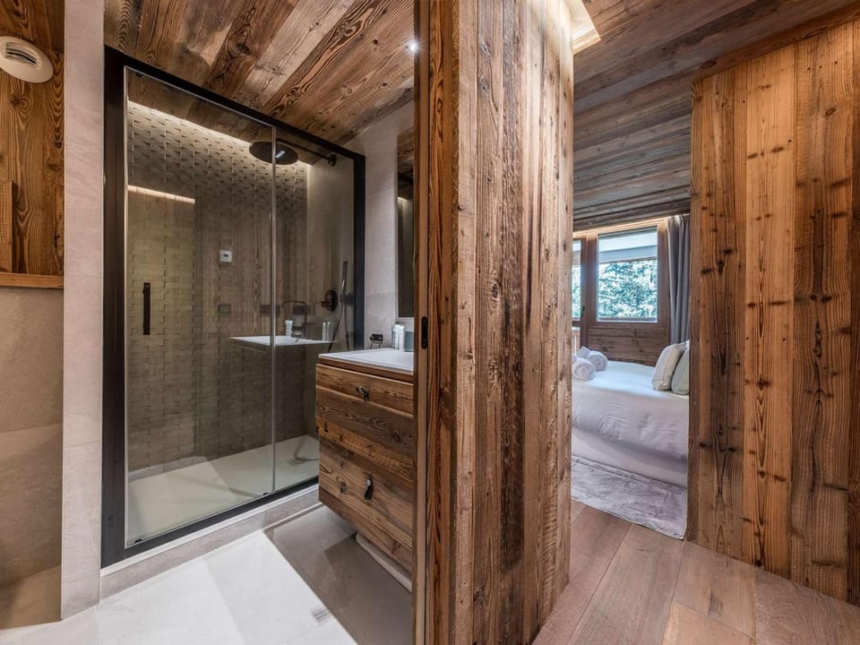 Duplex Ski in/out 5 pers, 2 ch, 3 sdb, Balcon, WIFI - Courchevel 1650 - FR-1-631-208 Apartment in Saint-Bon-Tarentaise