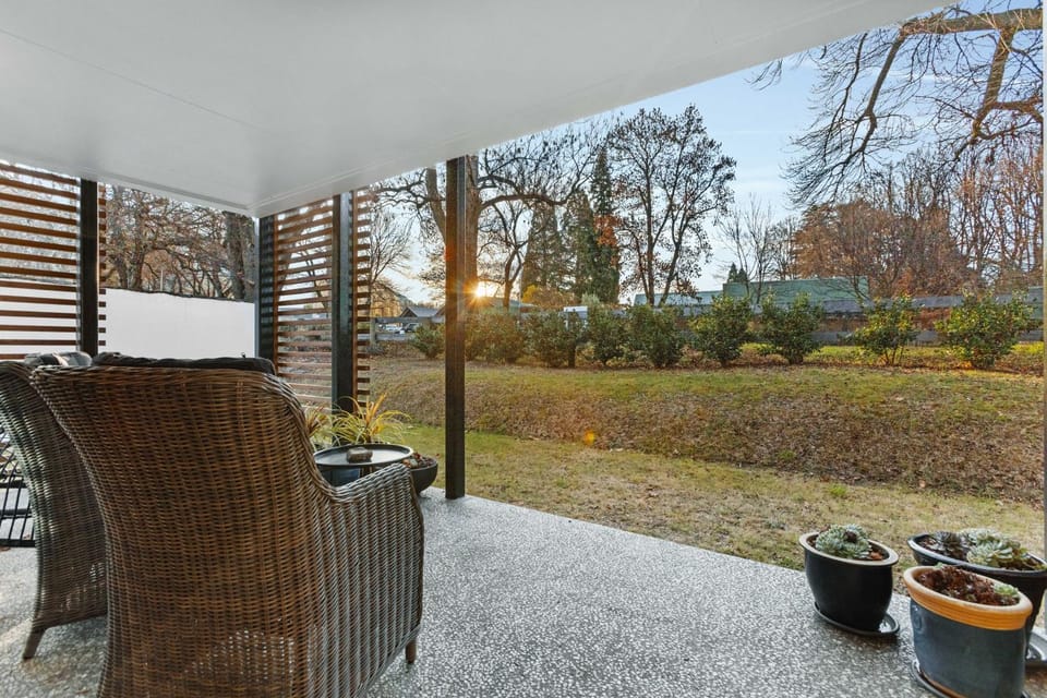 Balcony/Terrace, Seating area, Garden view