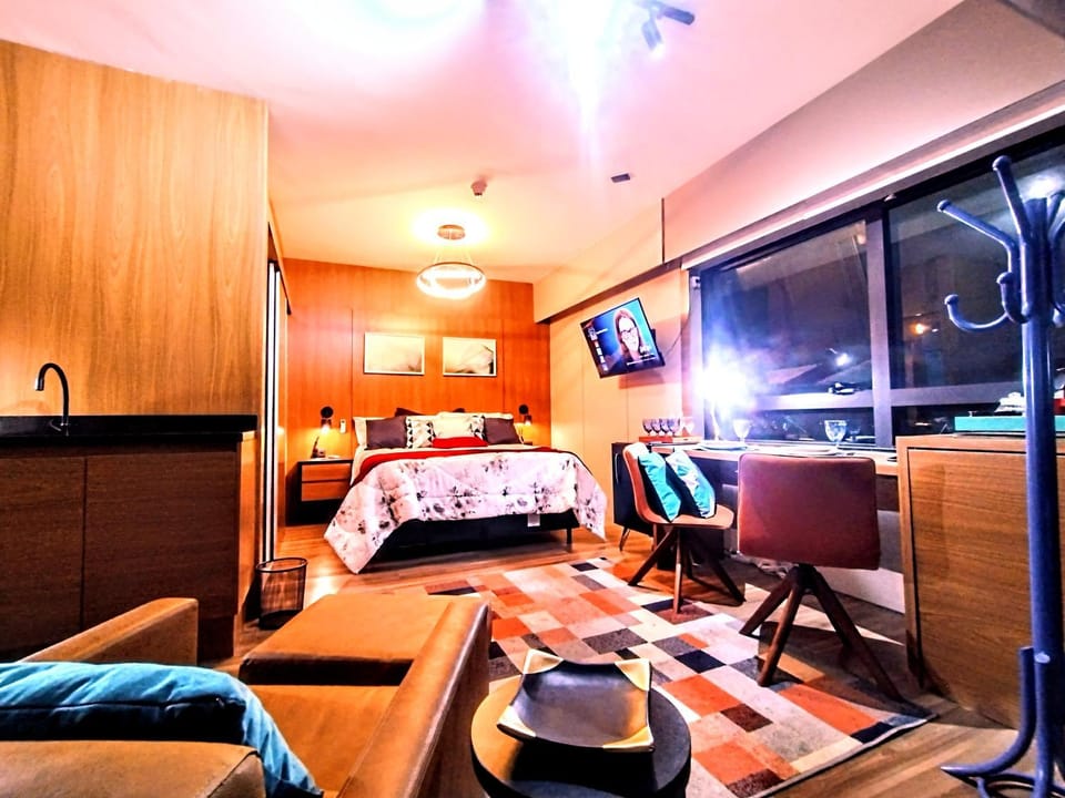Communal lounge/ TV room, Bed, TV and multimedia, Kitchen or kitchenette, Living room, Photo of the whole room, Seating area, Dining area, Evening entertainment, Bedroom, minibar