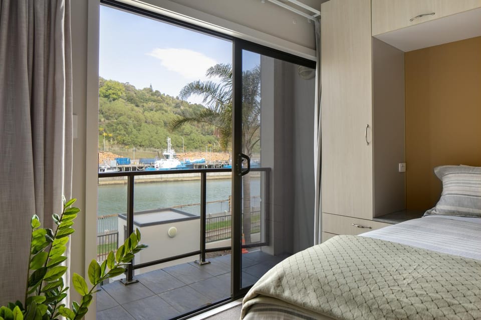 NEW! 600m to CBD - Pool Apartment in Gisborne