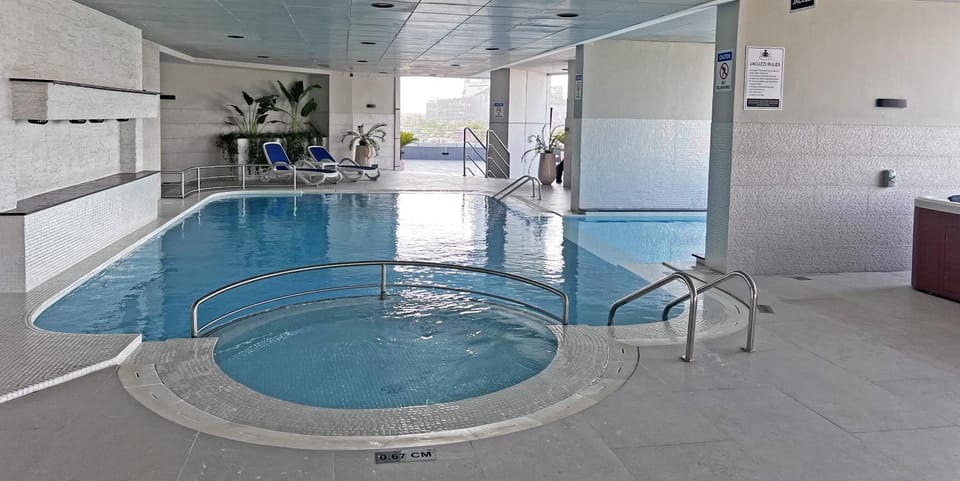 Swimming pool, Swimming pool