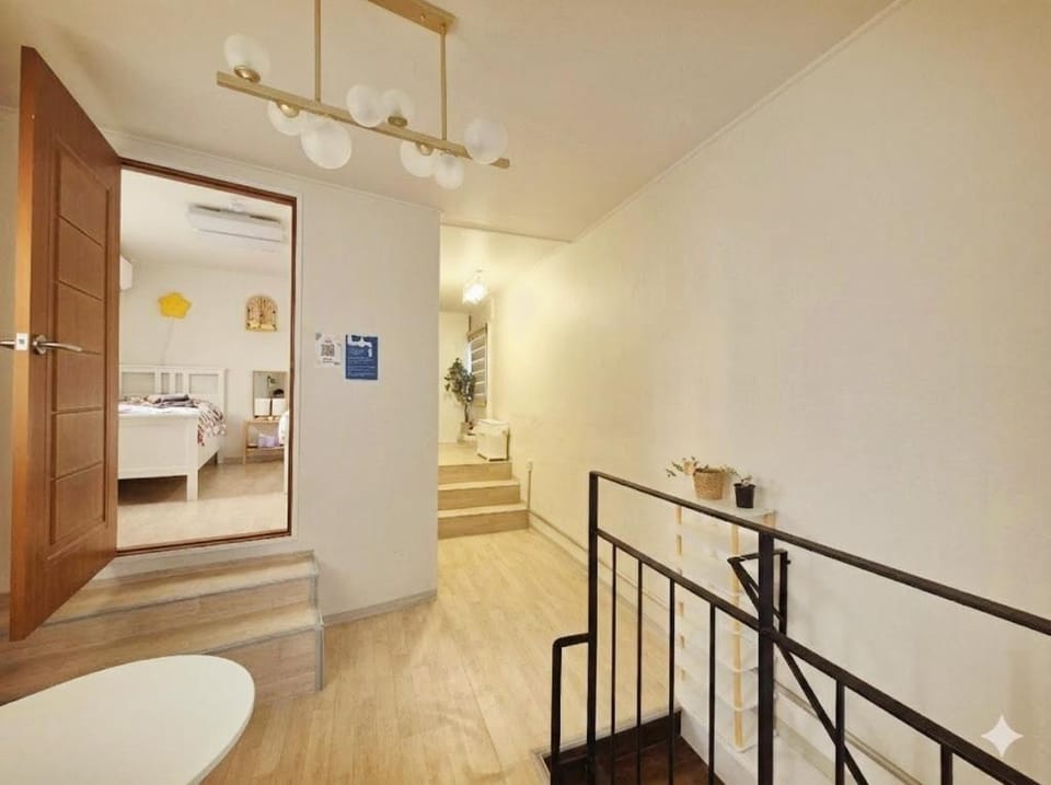 Namsan Tower View - duplex, 3rooms 2toilets Villa in Seoul