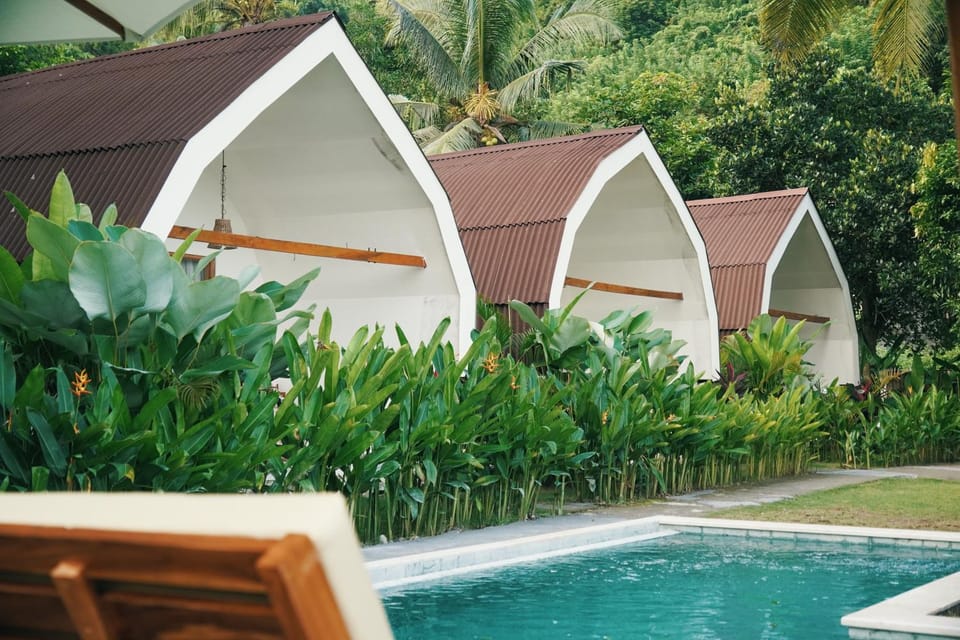 Property building, Swimming pool