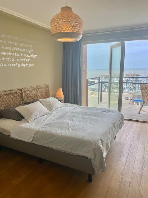 Bedroom, Sea view
