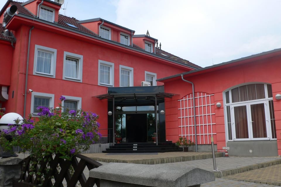 Facade/entrance, Other