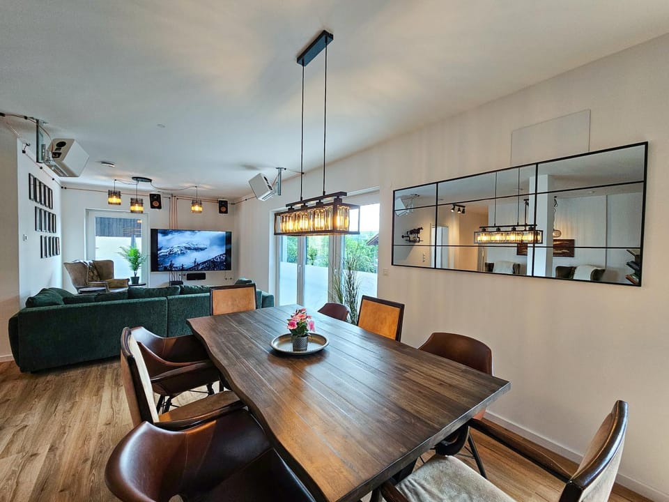 Living room, Seating area, Dining area