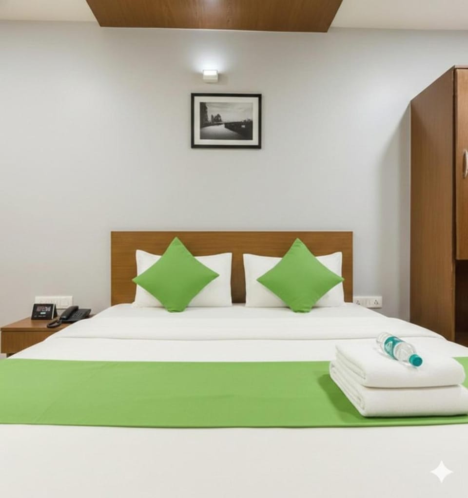 hotel kalash residency Bed and Breakfast in Ahmedabad