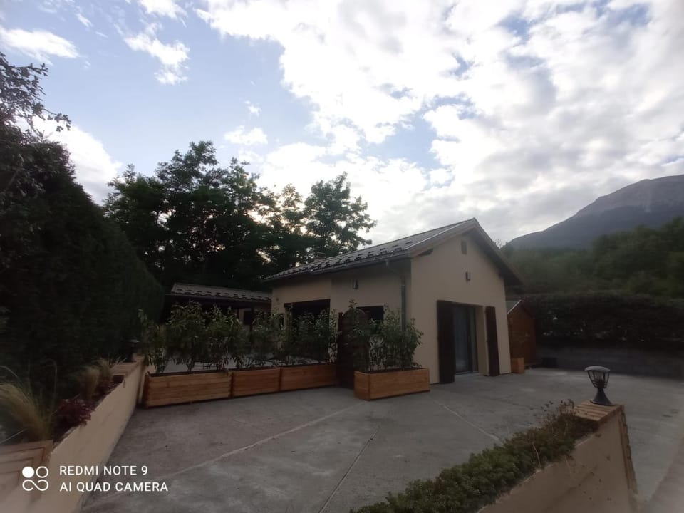 Entre 2 eaux House in Provence-Alpes-Côte d'Azur