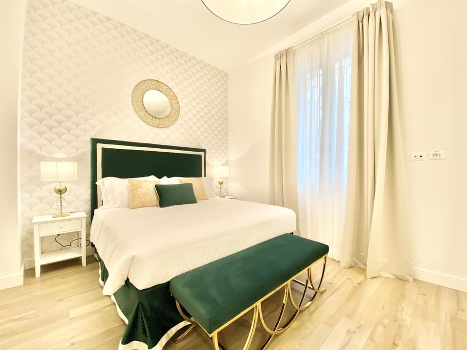 Bed, Bedroom, air conditioner