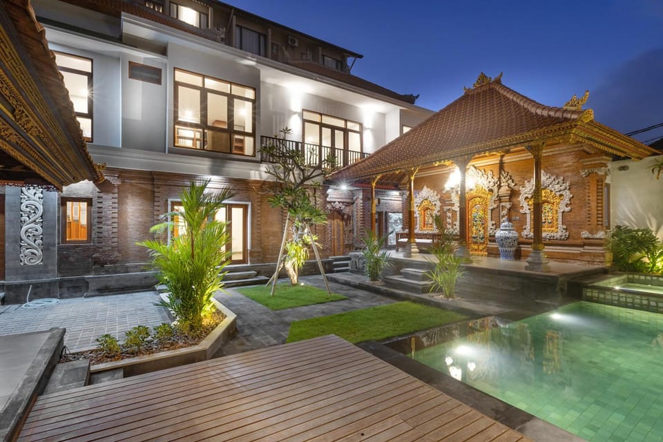 Patio, Garden, Swimming pool