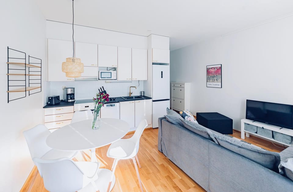TV and multimedia, Kitchen or kitchenette, Living room, Dining area