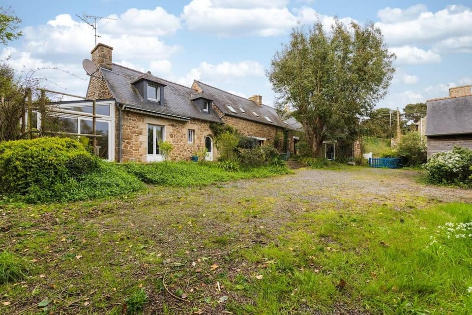 Belle maison chaleureuse à 50m de la mer House in Brittany