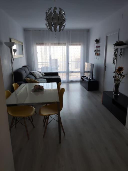 Piso soleado en Port Marina Palamos Apartment in Palamós