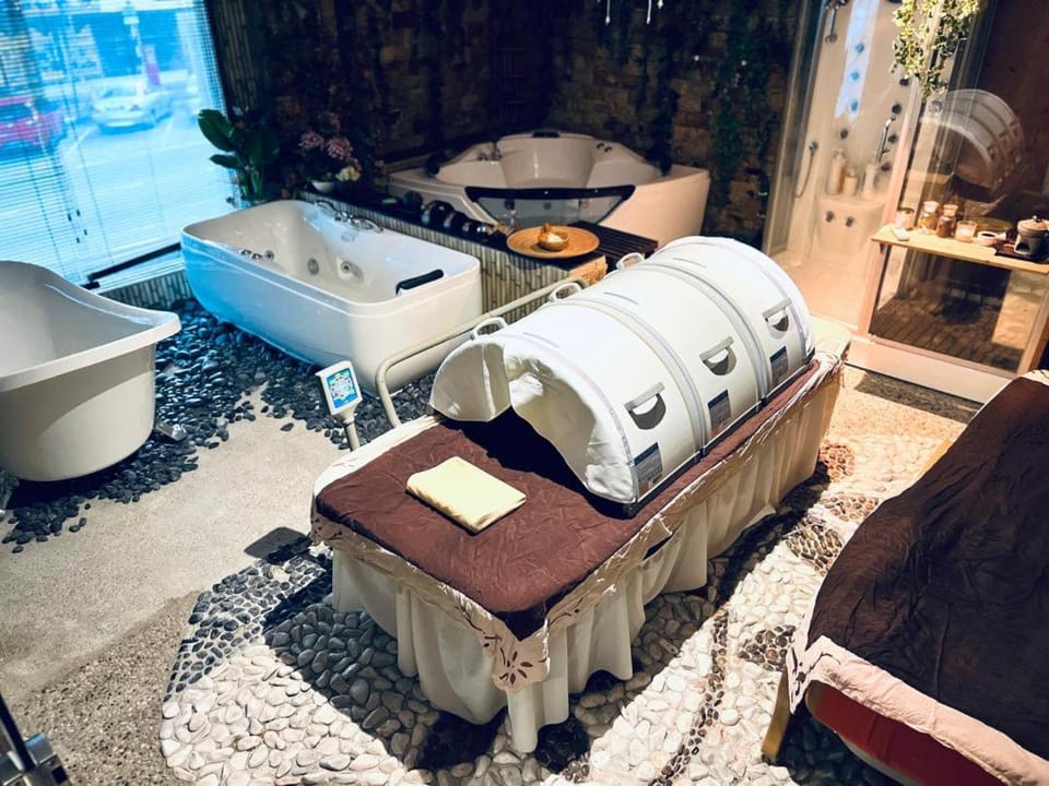 Hot Tub, Sauna, Spa and wellness centre/facilities