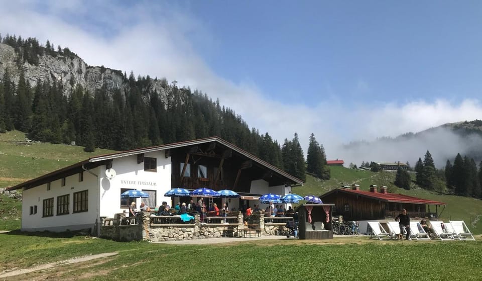 Property building, Restaurant/places to eat