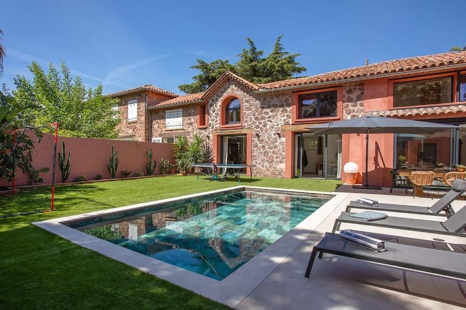 Villa 4 étoiles, 300m2, 700 m plage, 5 min du centre Villa in Saint-Raphael