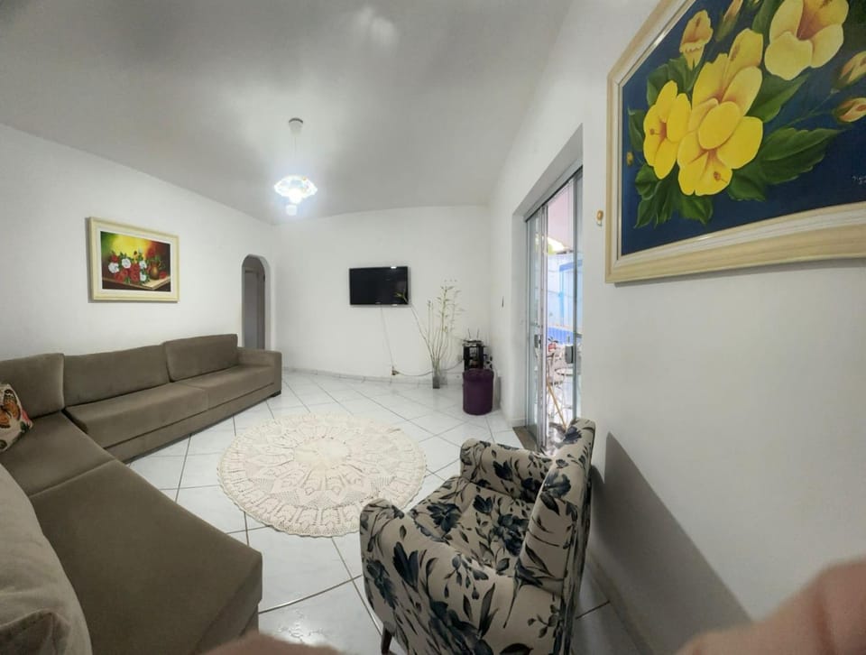 TV and multimedia, Living room, Seating area, Evening entertainment