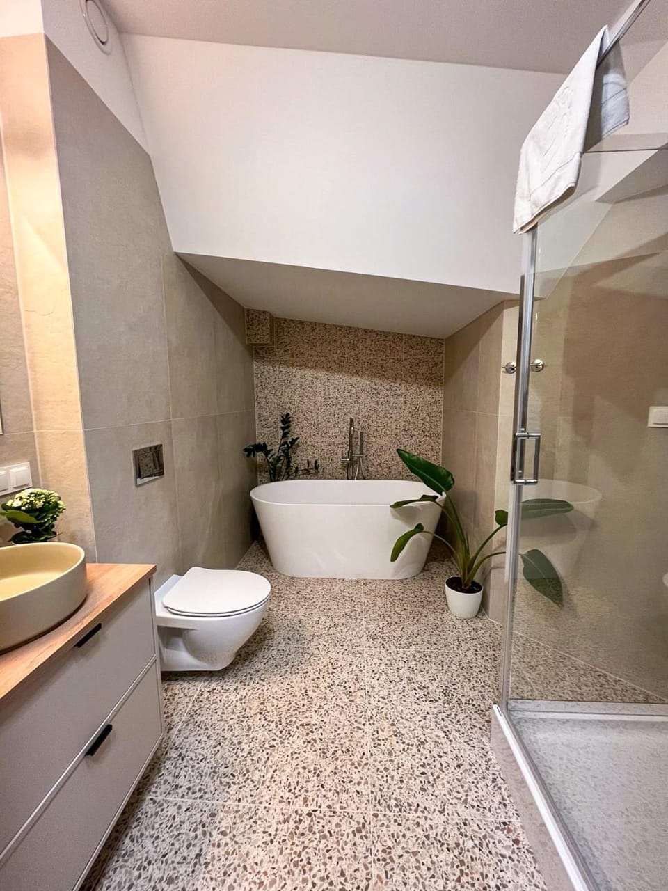 Shower, Bath