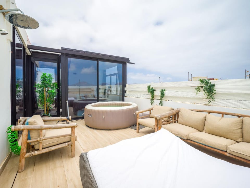 Patio, View (from property/room), Balcony/Terrace