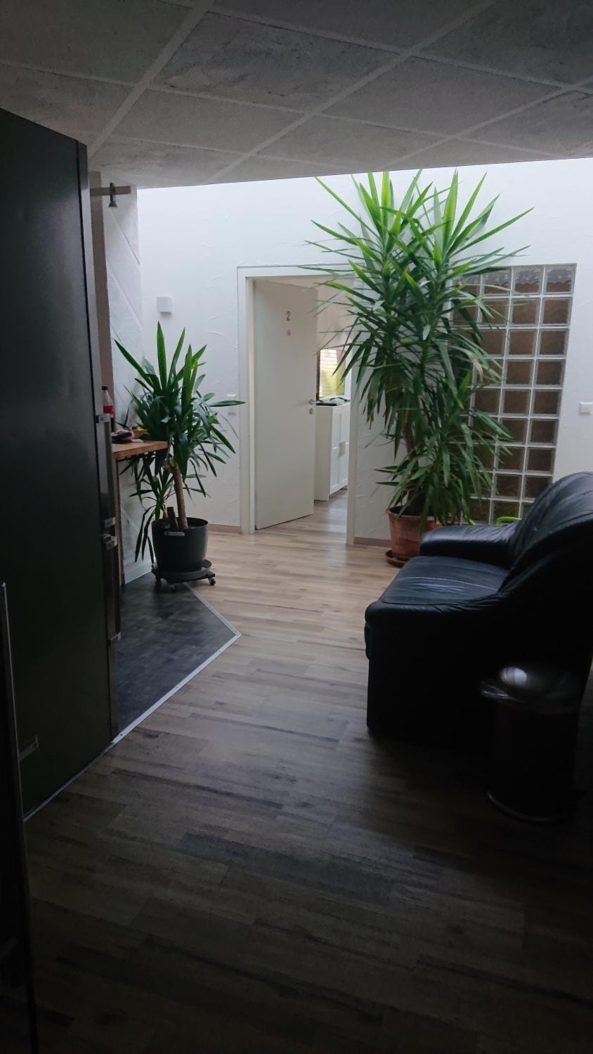 Kitchen or kitchenette, Seating area