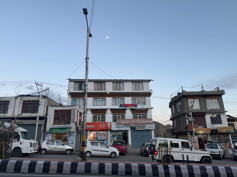 Highway Inn Guest House Bed and Breakfast in India