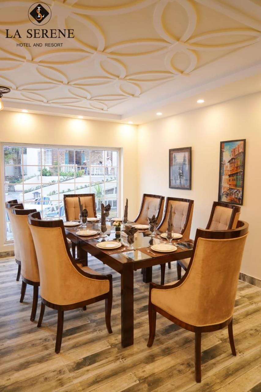 Property building, Restaurant/places to eat, Restaurant/places to eat, Living room, Seating area, On site, Guests, Guests, Guests, Street view, Street view, Area and facilities, Area and facilities, Area and facilities, Breakfast, Breakfast, Buffet breakfast, Asian breakfast, Asian breakfast, group of guests, group of guests, group of guests, furniture, furniture, furniture, trouser press, trouser press
