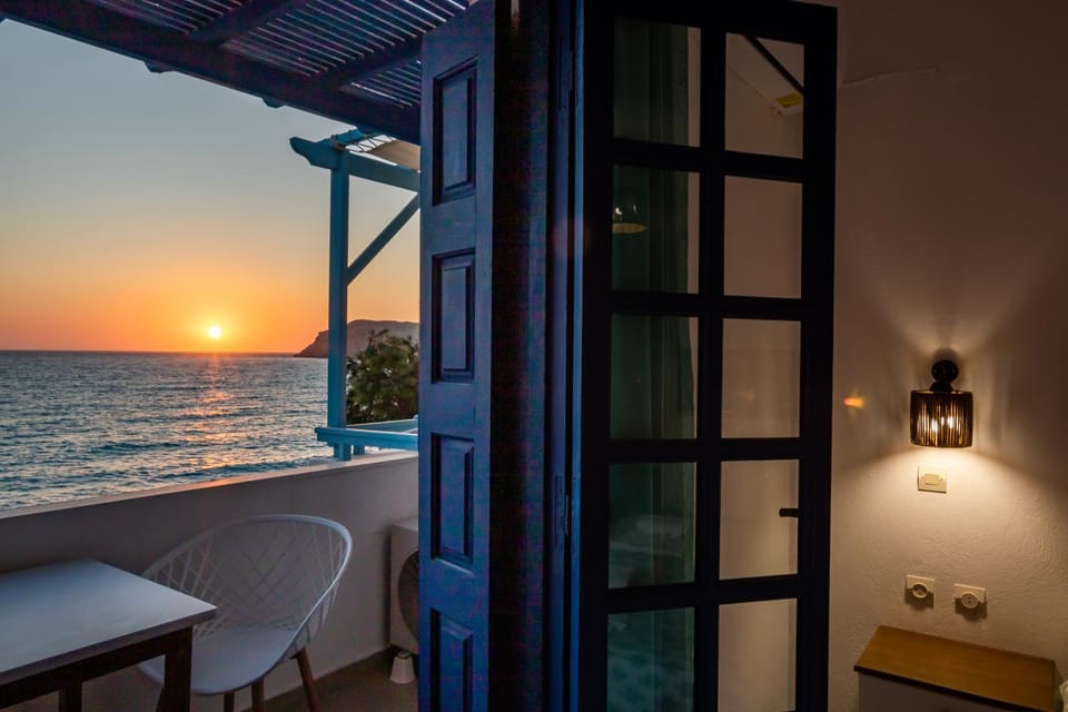 Natural landscape, View (from property/room), Balcony/Terrace, Sea view, Sunrise, Sunset