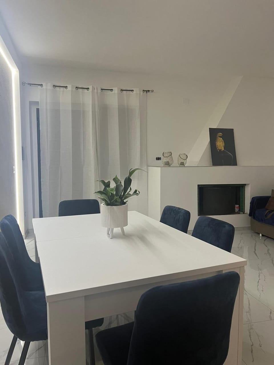Living room, Seating area, Dining area