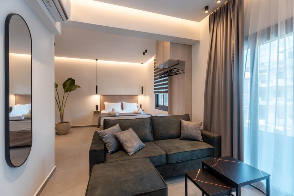 Le Fleur Suite Apartment in Heraklion