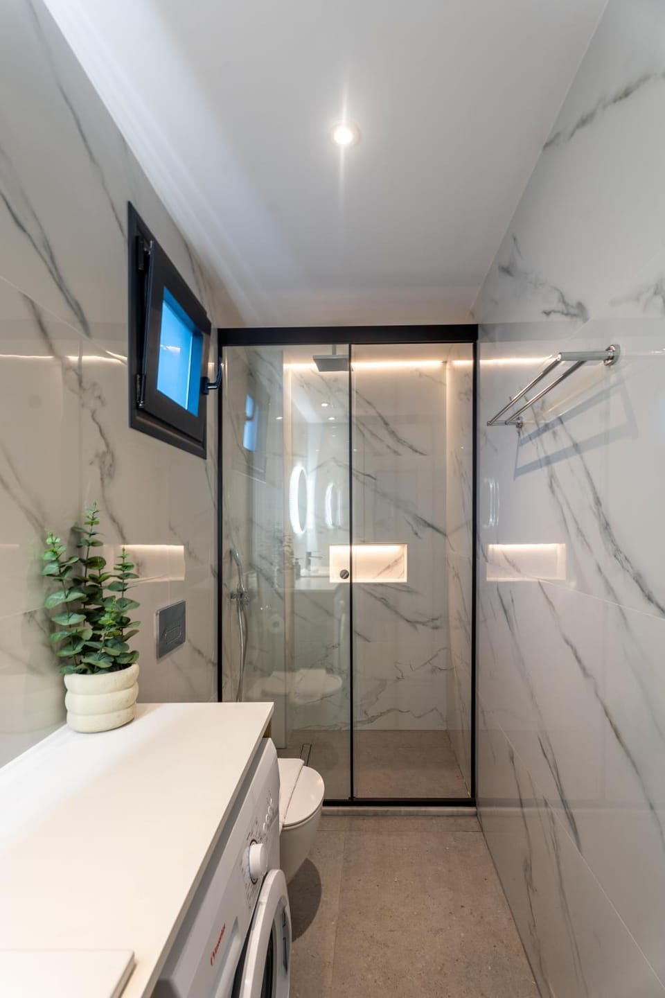 Le Fleur Suite Apartment in Heraklion