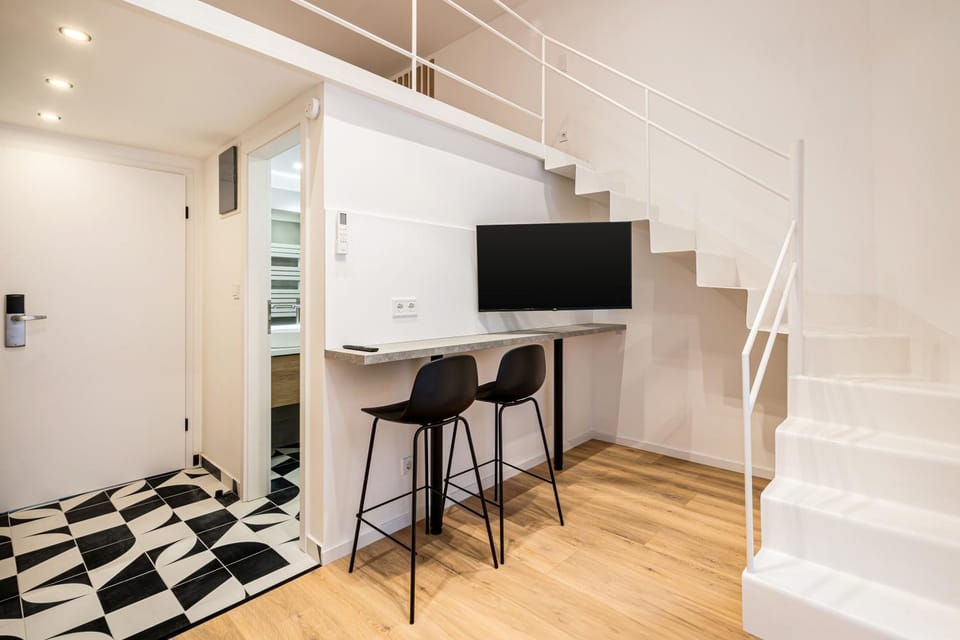 TV and multimedia, Living room, Photo of the whole room, Seating area