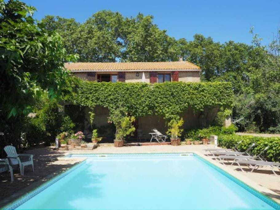 Property building, Swimming pool