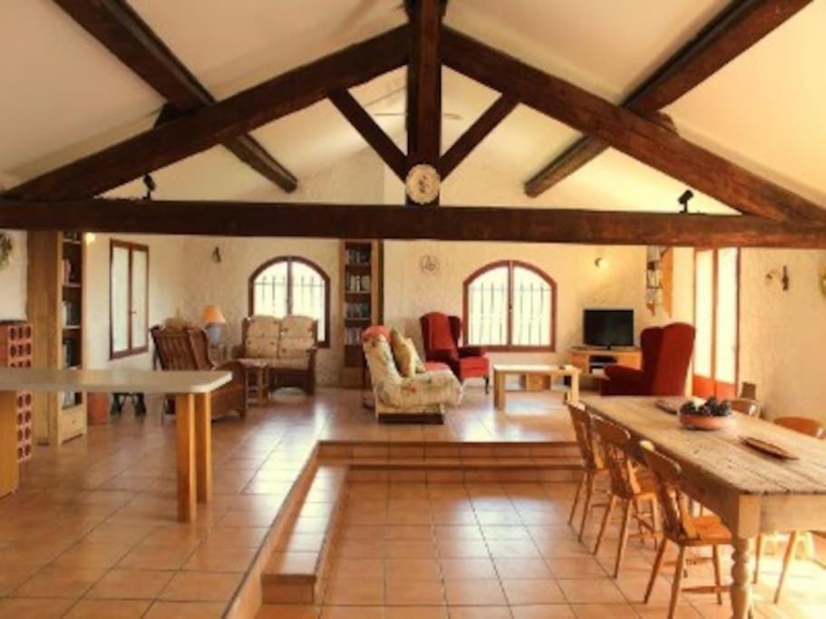 Living room, Seating area, Dining area