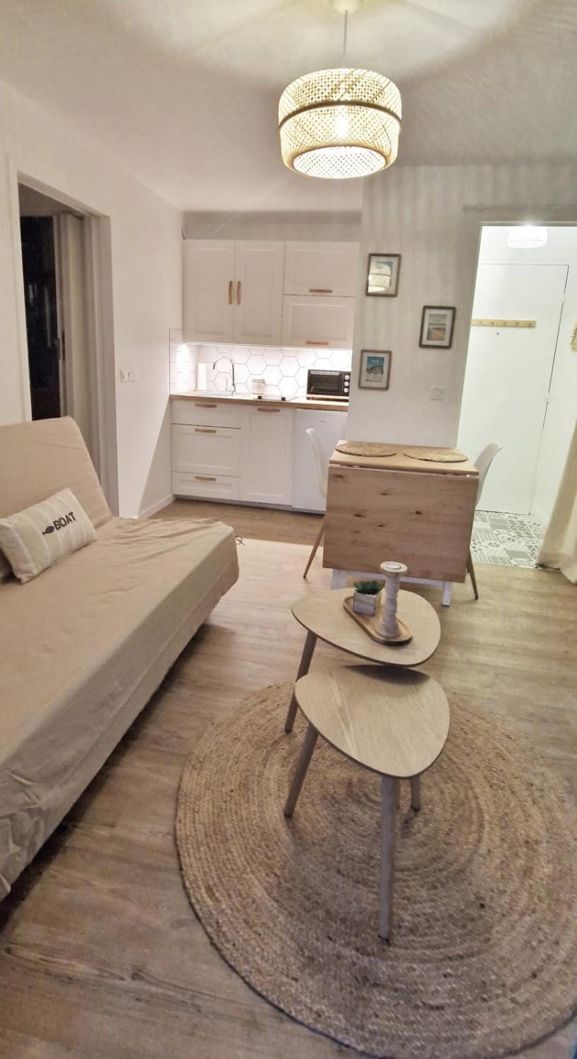 Appartement cosy avec balcon 4 personnes max Apartment in Normandy