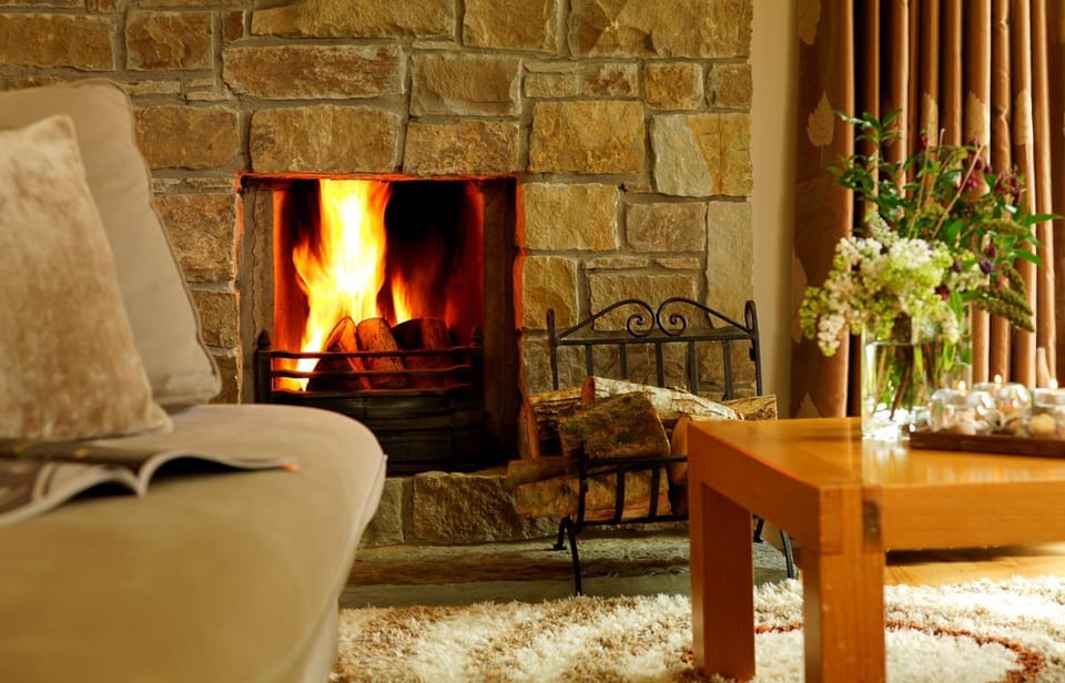 Decorative detail, Seating area, fireplace