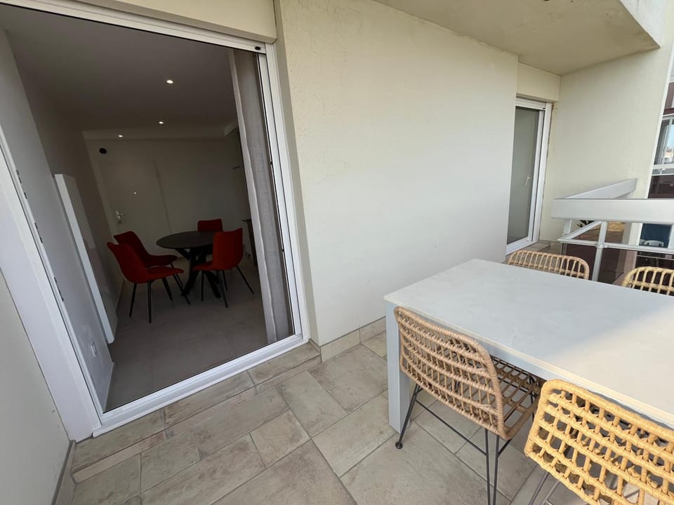 Patio, Balcony/Terrace