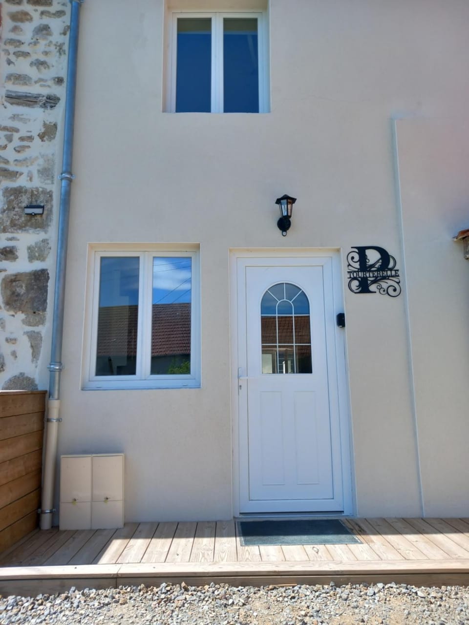 Facade/entrance