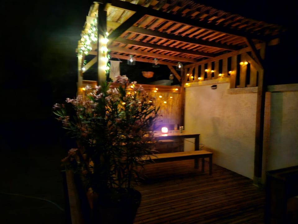 Patio, Night