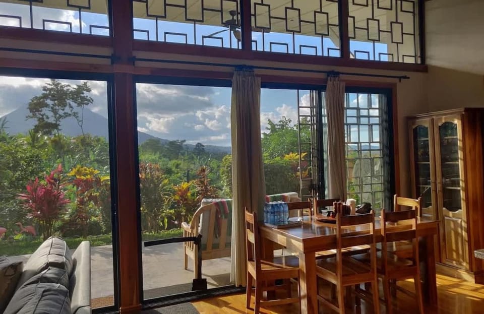 Volcano View Oasis Arenal House in Alajuela Province